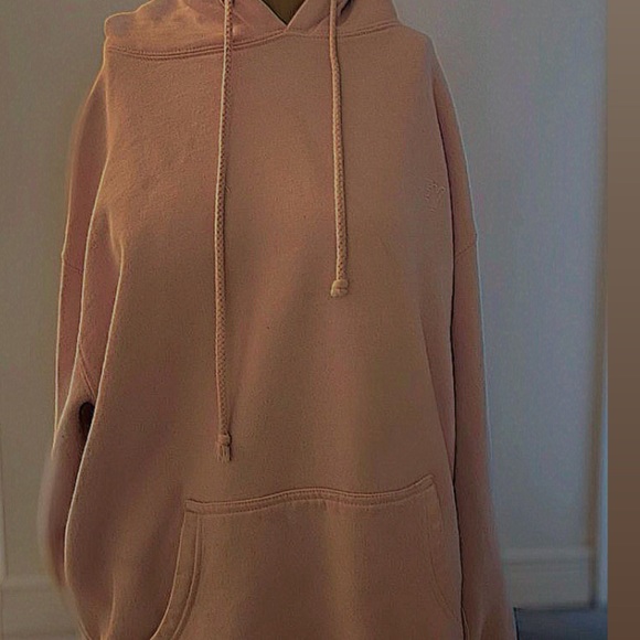 Obey hoodie 💗 - Picture 3 of 3